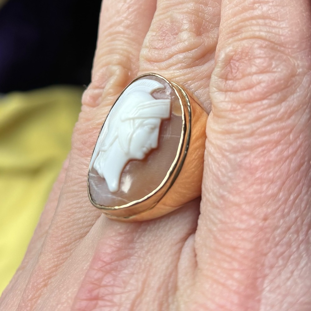 14K Gold Cameo Ring Carved Shell Athena or Roman Soldier size 7.25 - Picture 3 of 16